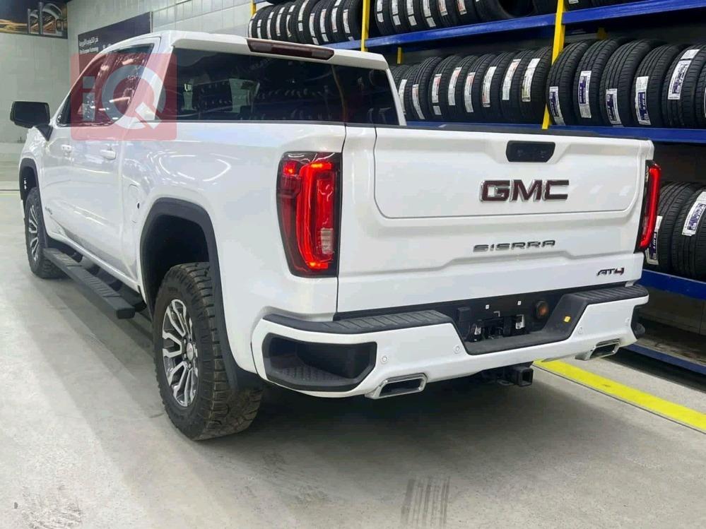 GMC Sierra
